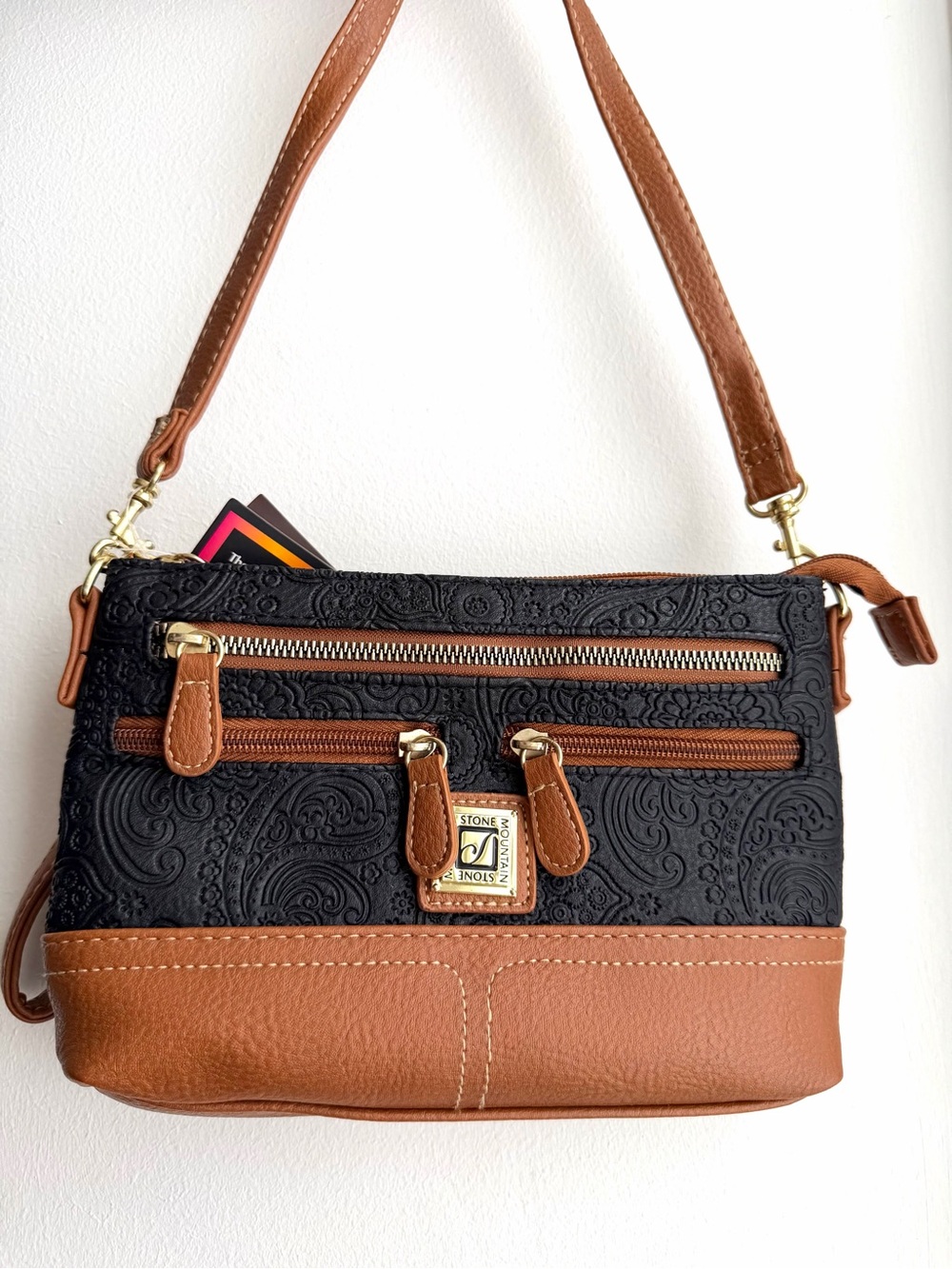 NWT Stone Mountain Charluzzo Black Paisley Leather 4-Bagger Crossbody Bag Purse